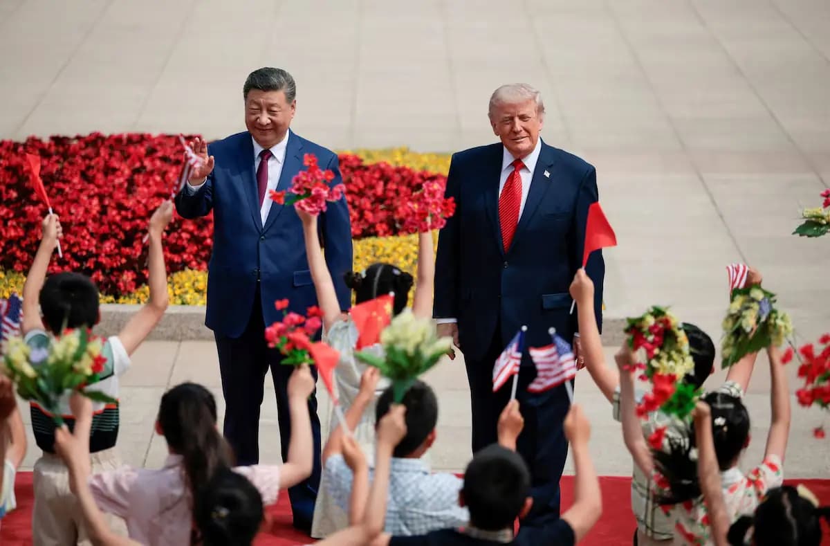 Summit crucial între Trump și Xi Jinping la Beijing.